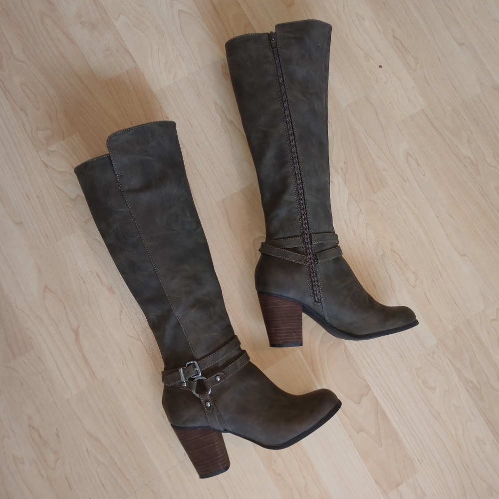 NWOT Buckle Boho Knee Boots 🌼 Heeled Madden W 7
